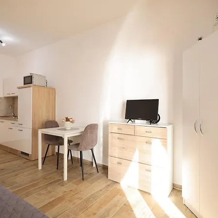 Kiara Apartment *