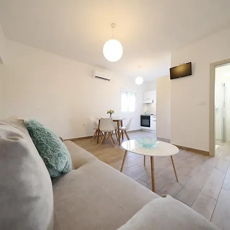 Kiara Apartment